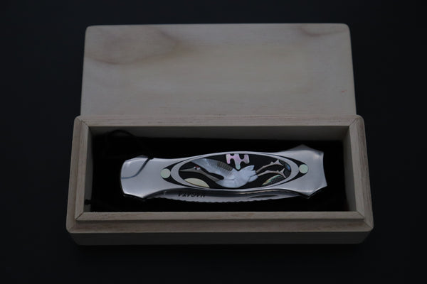 Ikuo Nagata Custom Folding Knife - IN-135 "STILETTO" Red-Crowned Crane Raden (螺鈿) Art