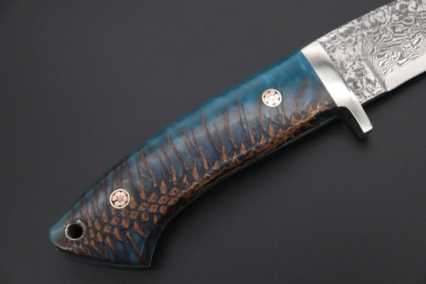 Mr. Itou  ITH-140A "Treasure Hunter Series" Custom R2 Damascus 4-1/2" Drop-point Gut-hook Hunter, Blue Color Pine Corn Handle