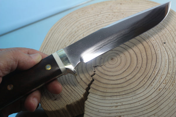 Fumio Inagaki FI-945 Damascus Hunter, 5-1/2" VG-1 Damascus blade, Premium Desert Ironwood Burl handle