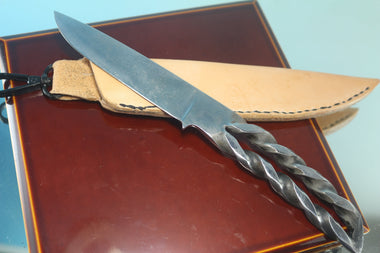 IKUMI OKANO IO-200 Cable (Wire) Damascus Utility Knife, Unique Twisted Handle