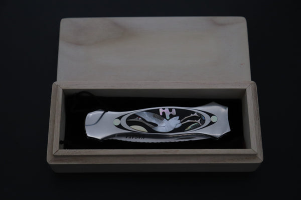 Ikuo Nagata Custom Folding Knife - IN-135 "STILETTO" Red-Crowned Crane Raden (螺鈿) Art