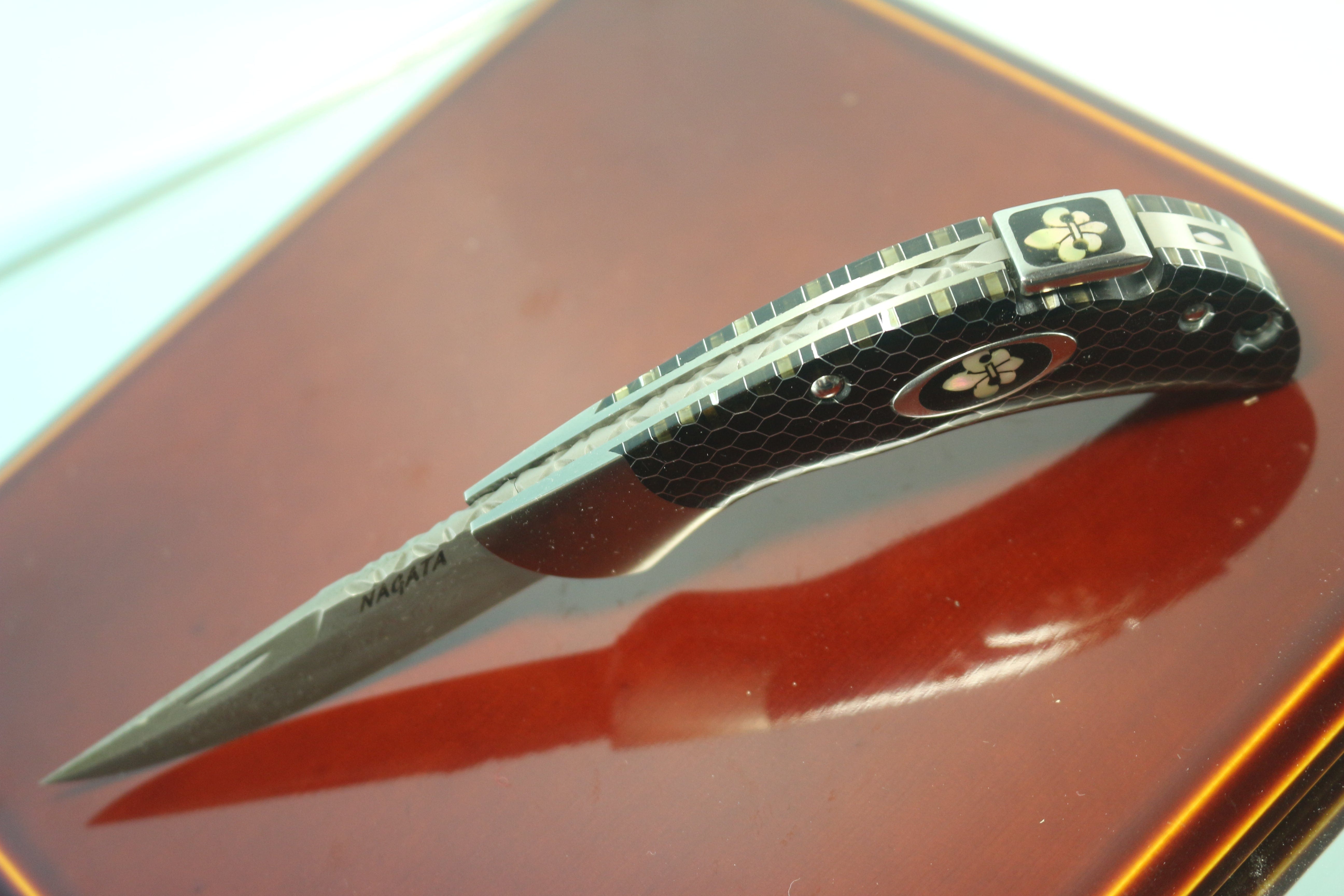 Back Lock Folder Ikuo Nagata IN-85 Stainless Damascus Back-Lock Folder, C-Tek Honeycomb