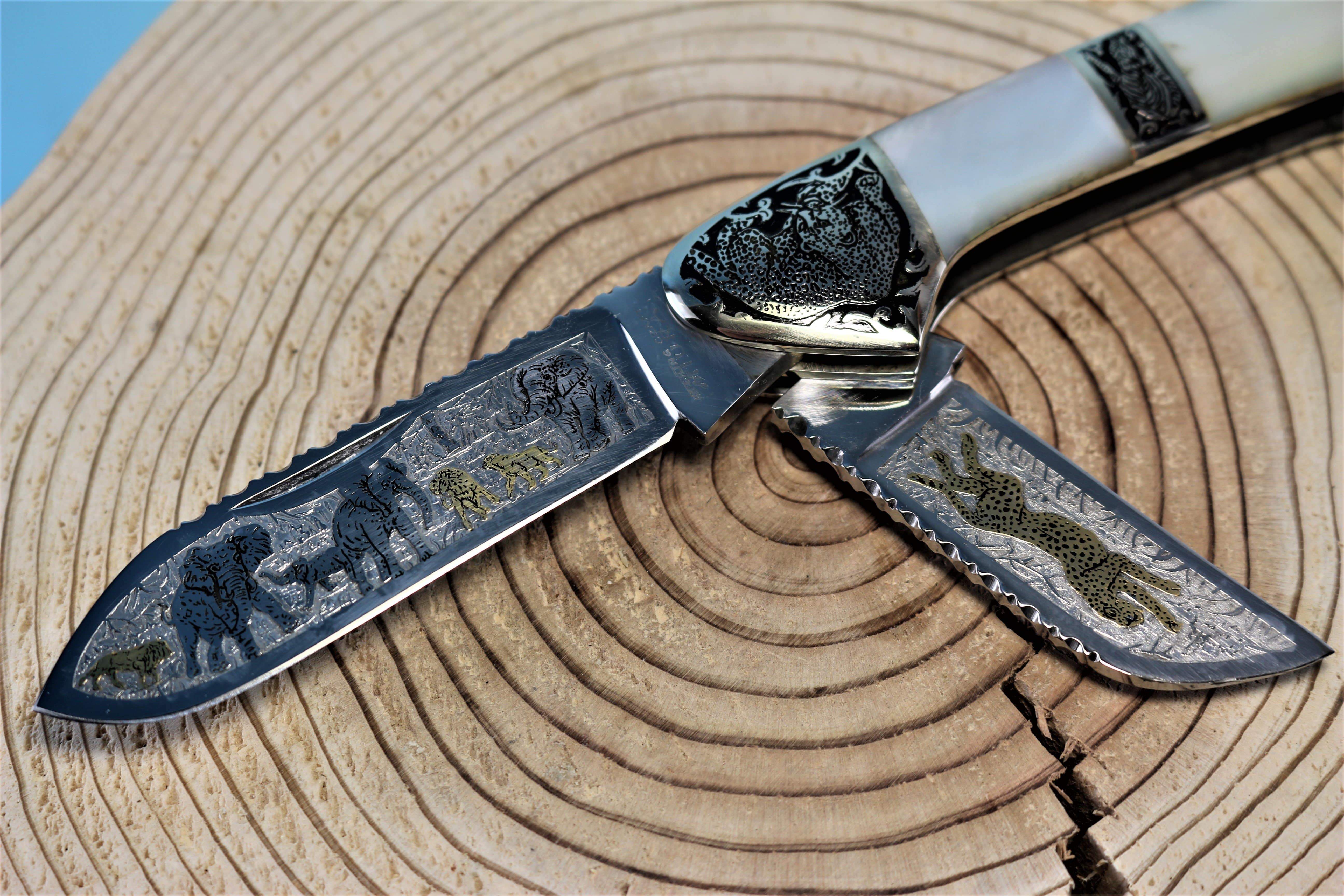 https://japaneseknifedirect.com/cdn/shop/products/katsuhiko-miura-km-5-art-knife-safari-mop-handle-17861275942957.jpg?v=1609862580