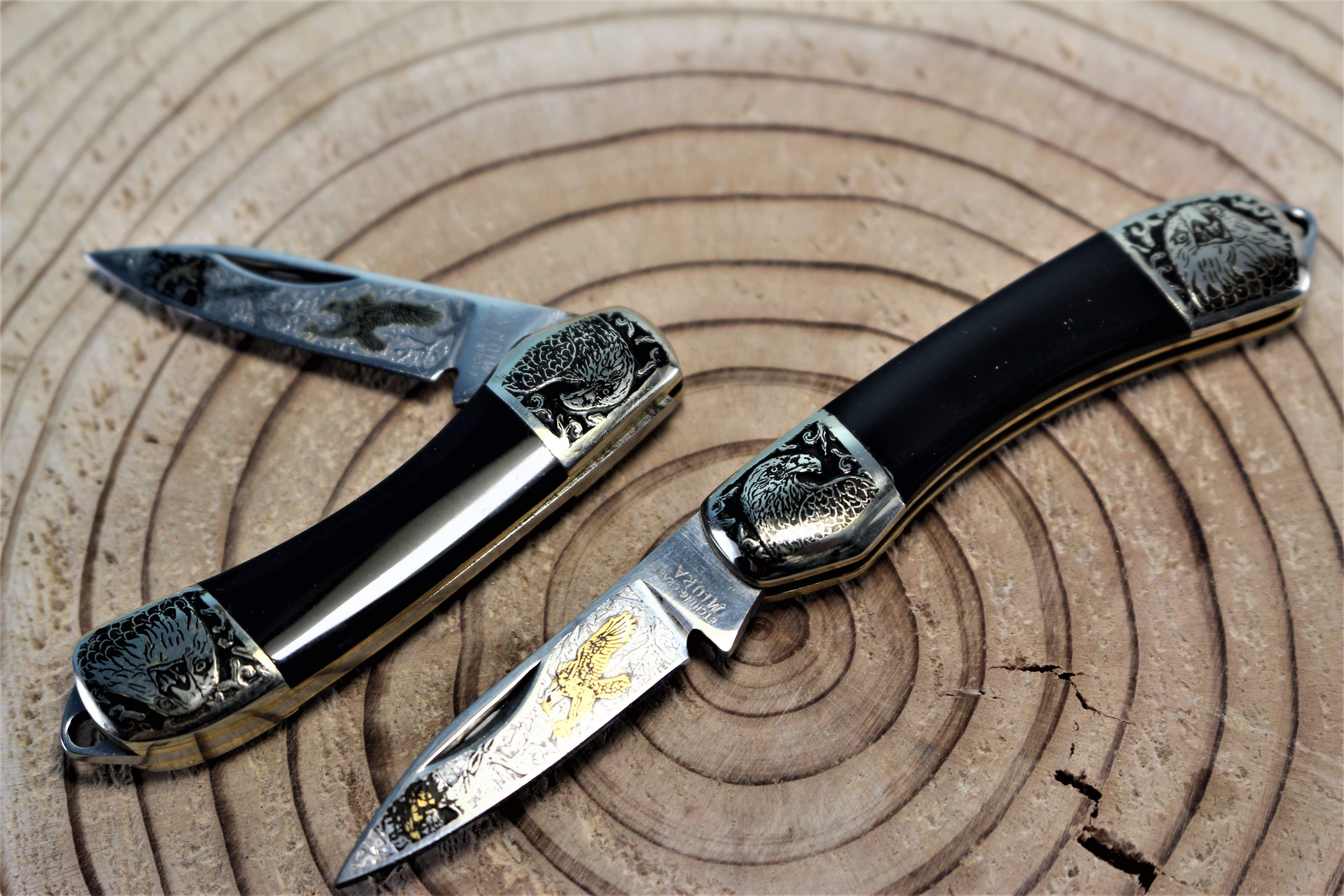 https://japaneseknifedirect.com/cdn/shop/products/katsuhiko-miura-km-6-mini-art-knife-birds-or-animals-black-resin-handle-17861503483949.jpg?v=1609862867