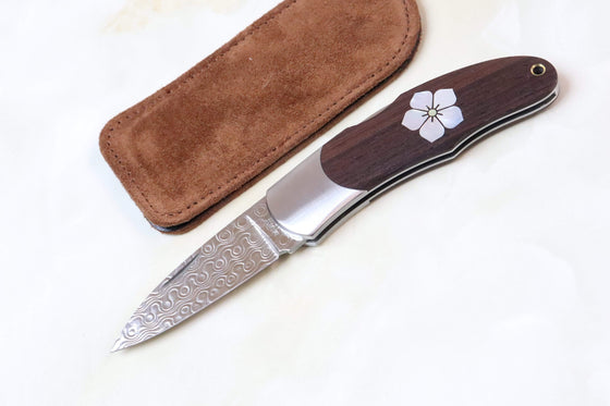 MOKI "Busho" 武将 Series Limited Edition Folders MK-207MA Mitsuhide Akechi, White MOP & Yellow MOP - JapaneseKnifeDirect.Com