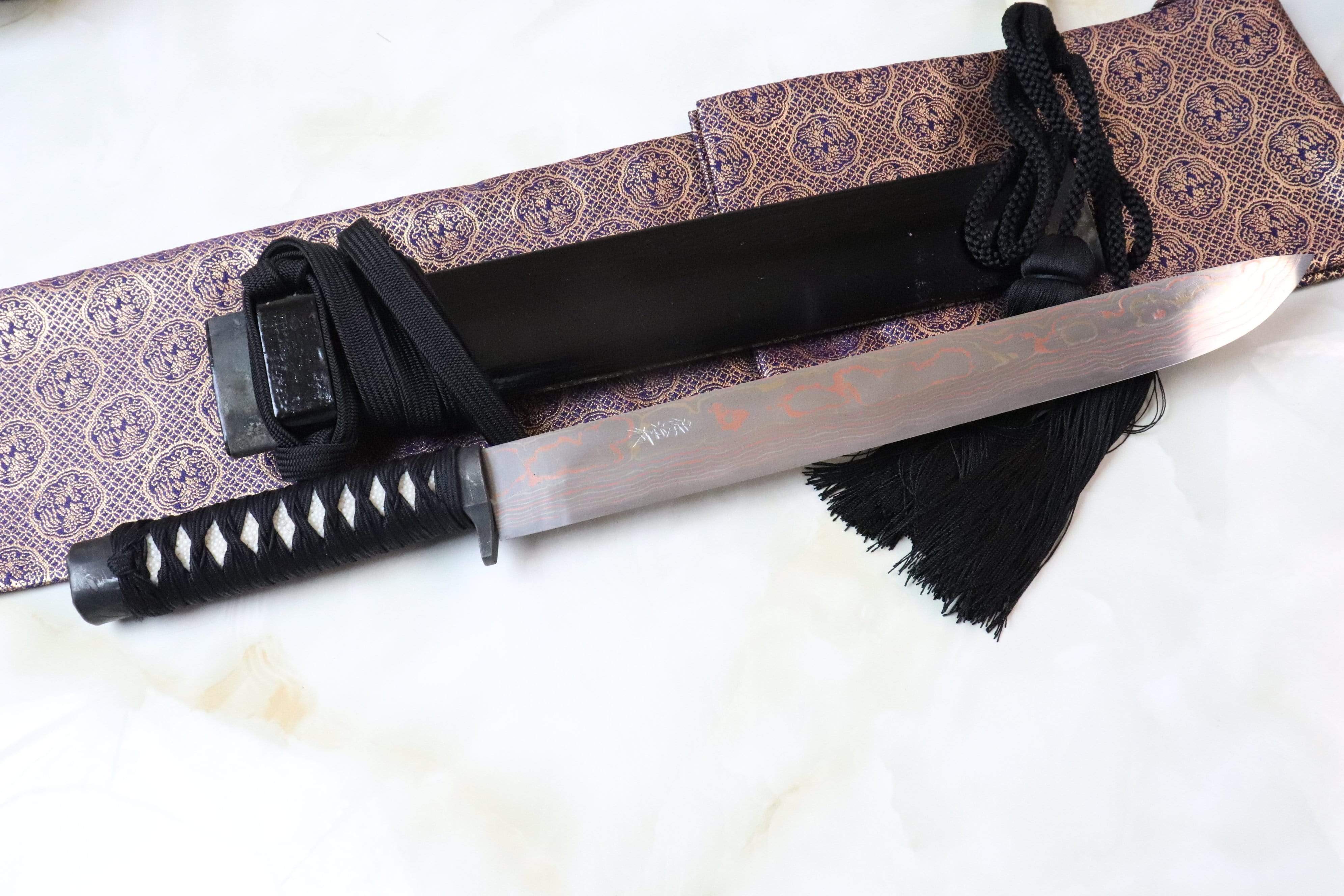 Takeshi Saji's Japanese Santoku Kitchen Knife VG10 Black Damascus